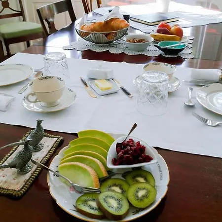 Bomo Bed & Breakfast